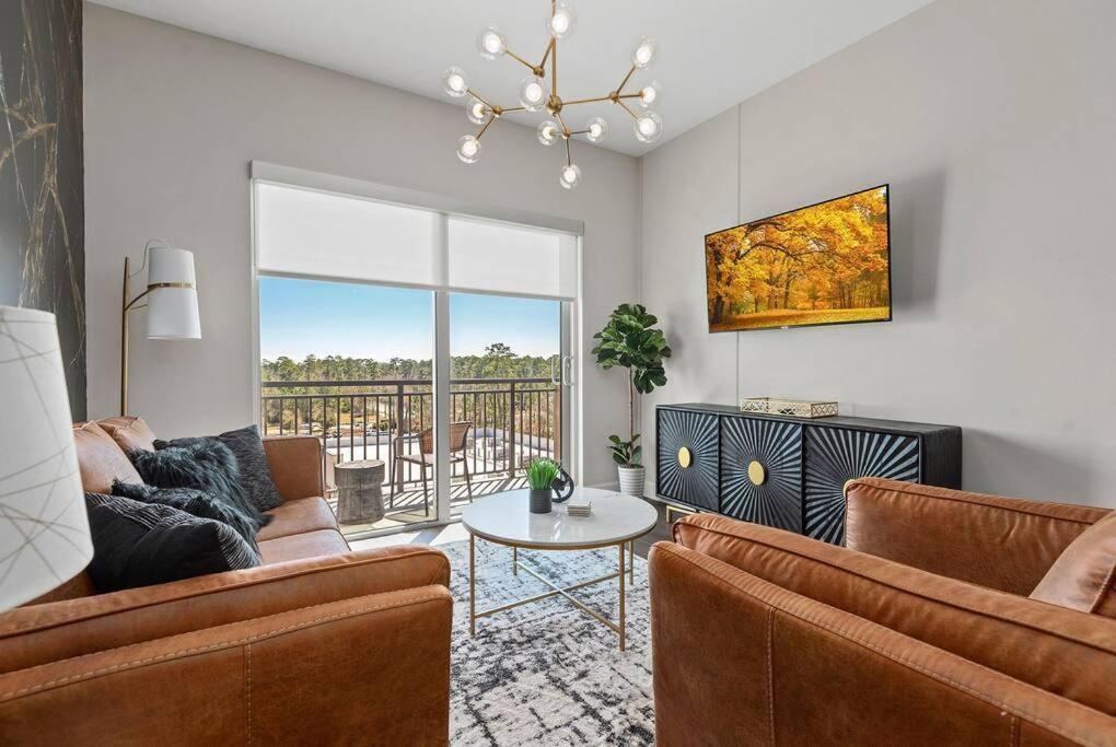 The Executive Suite The Woodlands Bagian luar foto